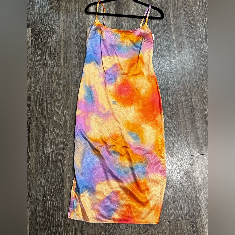*New with tags* Wild Fable Orange Tie-Dye Midi Dress